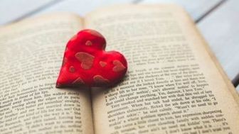 3 Kalimat Cinta Dalam Bahasa Inggris dari Para Tokoh Dunia ini, Bisa Buat Hari Valentinemu Dalem Banget