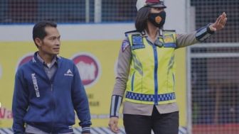 Intip Foto-Foto Polwan Cantik Ticka Pertiwi, Brigadir Polisi Asal Bandung yang Bisa Bikin Diabetes