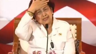 Megawati Dalam Seminar Pencegahan Stunting: Kenapa Ibu-Ibu Seneng Banget Ngikut Pengajian?