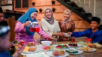 5 Rekomendasi Menu Sehat Berbuka Puasa Bulan Ramadhan 2023