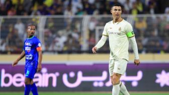 Cristiano Ronaldo Isi Penuh Pesawat Kirim Bantuan Bagi Korban Gempa Turki-Suriah, Mimpi Bocah Ini Diwujudkan