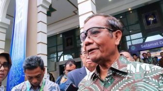 Polemik Sistem Pemilu Legislatif, Denny Indrayana Bocorkan Putusan MK, Mahfud MD Minta Polisi Periksa