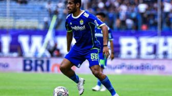 Rumor Transfer! Dua Pilar Lini Tengah Persib Bandung Kabarnya Diminati Dua Klub Raksasa Liga 1, Akankah hengkang?