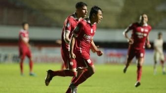 Pertandingan Sengit Hari Ini Antara Persis Solo dan Persebaya Surabaya di BRI Liga 1