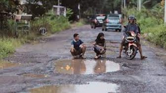 Meski Jadi Sorotan Akibat Jalanan yang Rusak, Ternyata Provinsi Lampung Bukan yang Terbanyak, Lantas Provinsi Mana?