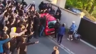 Fans PSG Datangi Rumah Neymar, Paksa Sang Pemain untuk Keluar!