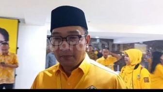 Siapakah yang akan diusung oleh Partai Golkar sebagai pendamping Ganjar Pranowo: Airlangga atau Kang Emil?