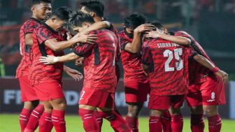 Akui Hanya akan Turunkan Satu Pemain Asing Jelang Pertandingan Kontra PSM Makassar, Thomas Doll: Pemain Lokal Bisa Menunjukkan Perkembangan Bagus