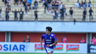 Persib Bandung Siap Bawa 3 Poin di Kediri, Edo Febriansah: Akan Berjuang Untuk Persib