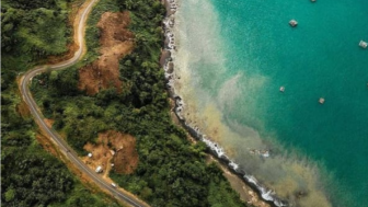 5 Pantai Indah di Cianjur yang Siap Memenuhi Memori HP karena Keindahannya