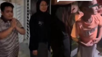 Viral! Pasangan Lesbian di Malaysia Diamankan Usai Menganiaya Anak Kandung