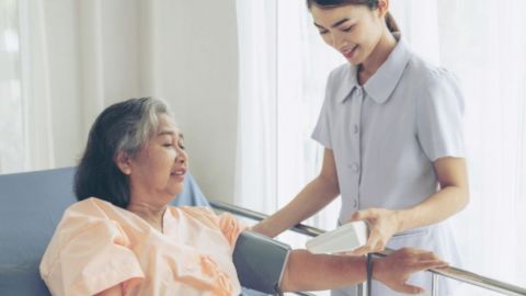 Menghadapi Kekakuan pada Bibir Setelah Stroke: Tips dan Solusinya