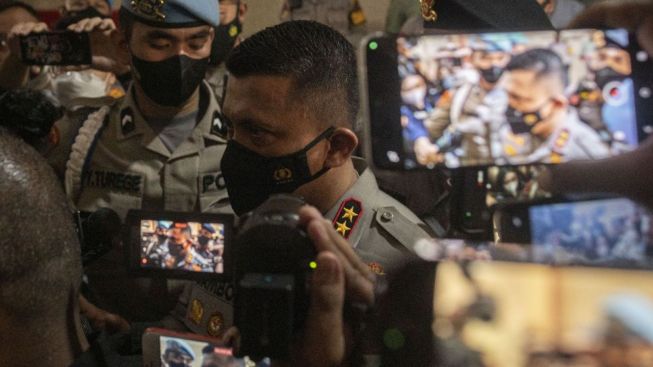 Tagar #FerdySambo Jadi Trending Topik Twitter Lagi, Warganet: Baju Orennya Kapan Tampil Dong?