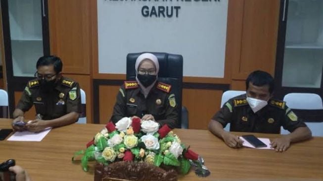 Tim Tipidsus Kejari Garut Geledah Gedung DPRD Garut, Ada Apa?