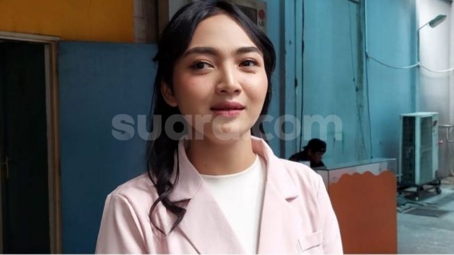 Pengakuan Pasutri Ini Ungkap Rahasia Tentang Riesca Rose Soal Pelakor: Sudah Nakal dari Dulu