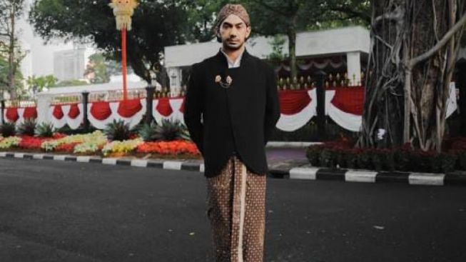 Reza Rahadian Hadir di Istana Negara Bikin Netizen Terkesima, Ganteng dari Semua Sisi