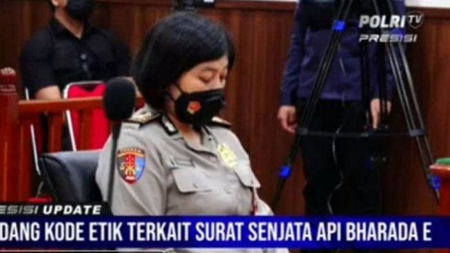 Beruntung AKP Dyah Candrawati TIdak Dipecat dari Polri, Tapi Tetap Dijatuhi Sanksi di Sidang Etik