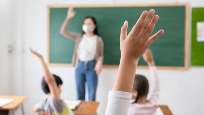 Buset, 2 Sekolah di Bogor Titah OSIS Periksa Celana Dalam Siswi Alasannya Tidak Etis!