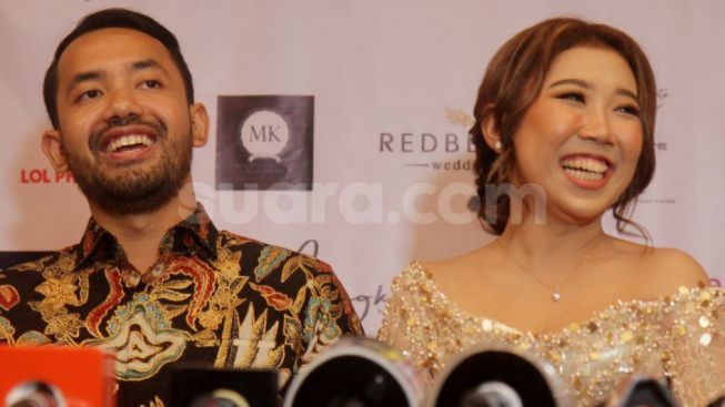 Kiky Saputri Resmi Dilamar Lelaki Idamannya, Siap Jadi Suami Istri di Tahun 2023