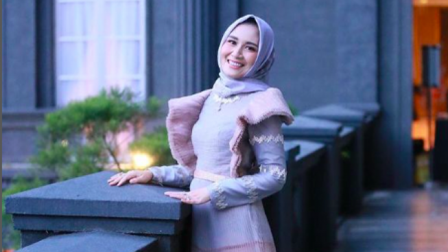 Dine Mutiara Aziz Kekasih yang Bikin Sahrul Gunawan Ogoan, Bukan Orang Sembarangan Ternyata CEO Rumah Sakit