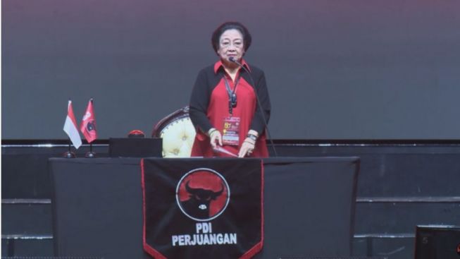 PDIP Gelar Pertemuan Tertutup, Megawati Tegaskan Keputusan Pencapresan Adalah Wewenangnya