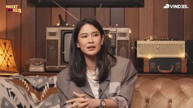 Penampilan Terbaru Dian Sastrowardoyo, Barometer Wanita Cantik Indonesia yang Semakin Elegan Meski Sudah Kepala 4