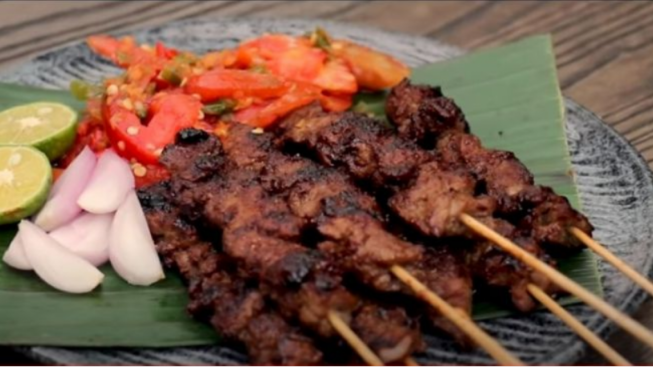 4 Kuliner Khas Cianjur ini Wajib Kalian Coba, Ada Rogan Soup hingga Sate Maranggi yang Siap Menggoyang Lidah!