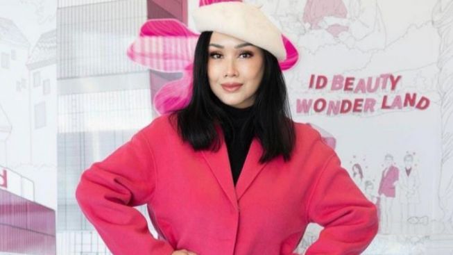 Melaney Ricardo Takjub dengan Keputusan Titi DJ untuk Melakukan Operasi Breast Reduction