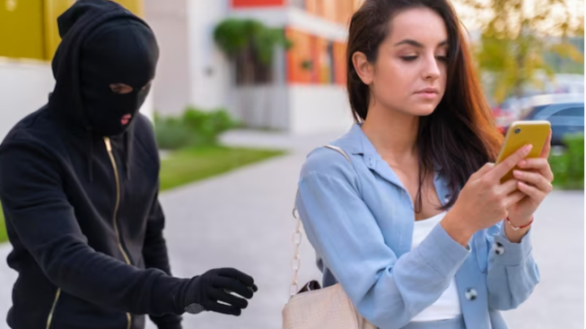 Mencuri Tanpa Alasan: Mengapa Kleptomania Bukan Hanya Masalah Disiplin Diri