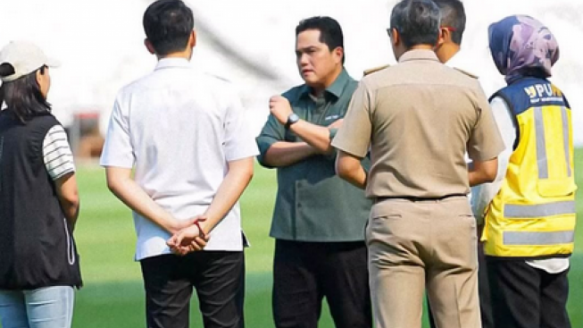 Saat Inspeksi Stadion GBK untuk Venue Piala Dunia U20, Erick Thohir Diminta Pecat Sekjen PSSI Yunus Nusi
