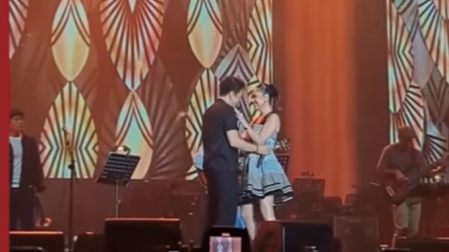 Ariel NOAH dan BCL Memukau dengan Duet Romantis di Java Jazz Festival 2023