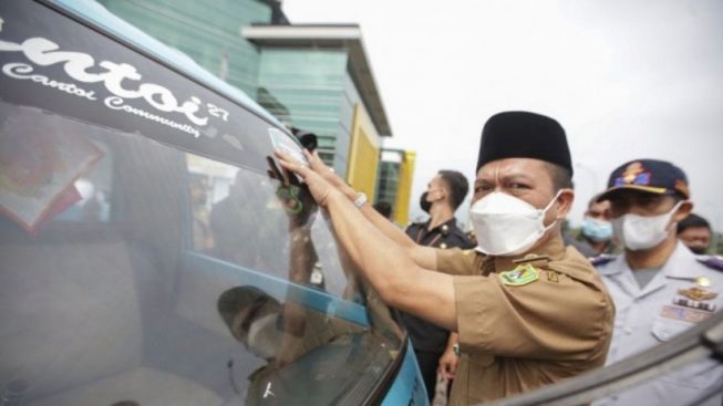 Bupati Bandung Dadang Supriatna Dilaporkan ke KPK Terkait Dugaan Korupsi Revitalisasi Pasar