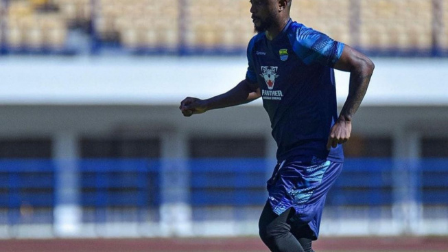 Jelang Debut Perdana di Persib, Rekan Madinda di Malaysia Lontarkan Bobotoh Minta Bergabung Juga