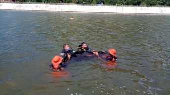 Tim SAR Temukan Jenazah Pekerja Proyek Jembatan Tano Ponggol di Dasar Danau Toba