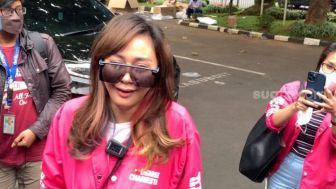 Dipolisikan Razman Nasution, Denise Chariesta: Aku Lagi Galau Nih Gaes, Kemarin Mau Dijadikan Istri ke-8, Sekarang Enggak Mau Balas WA