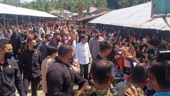 Tiba di Nias, Presiden Jokowi Tinjau Pembangunan Infrastruktur Jalan dan Jembatan