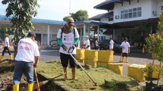 Pemko Medan Gelar Aksi Bersih dan Penanaman Bibit Pohon