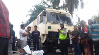 Wanita Pengendara Motor Tewas Tabrak Truk Minyak Goreng di Jalan Kapten Sumarsono Medan