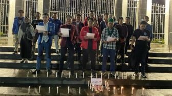 Cipayung Sumut Aksi 1001 Lilin untuk Brigadir J: 'Dua Tingkat Pimpinan di Atas Ferdy Sambo Harus Bertanggung Jawab'