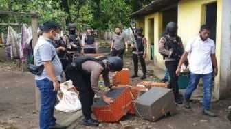 Gerebek Sarang Sabu dan Judi di Kutalimbaru, Polisi Temukan Bom Molotov