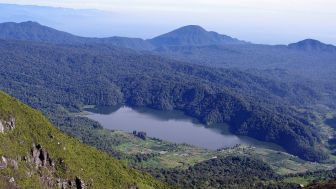 Dongeng Karo: Cerita Asal Mula Danau Lau Kawar