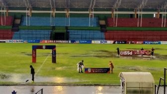 Stadion Teladan Medan Becek Tergenang Air Usai Diguyur Hujan, Kick Off Karo United vs Sriwijaya FC Ditunda