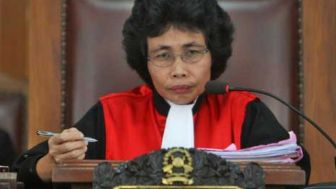 Profil Srikandi Hukum yang Tertawakan Eksekpsi Putri Candrawathi