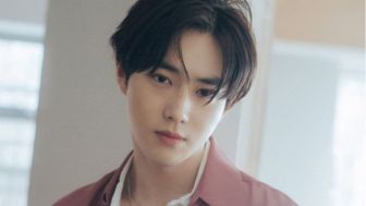 Kejutan untuk Fans, Lagu Turn Off Alarm akan Dinyanyikan Suho EXO dan Mew Suppasit