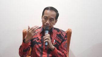 Tegaskan Bakal Cawe-cawe di Pilpres 2024, Jokowi: Masa Ada Riak Membahayakan Saya Disuruh Diam? Enggak Lah!