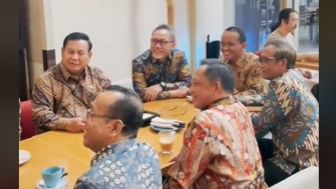 Ada Prabowo, Menteri Jokowi Tertawa Lepas Bahas Koalisi Permanen di Malaysia