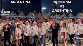 Rombongan Zulhas Nonton Indonesia vs Argentina Sambil Nyanyi 'PAN PAN PAN', Warganet Ngegas: Norak!