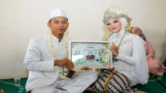 KACAU! Anggi Anggraeni Malah Berikan Cincin Nikah ke Mantan Pacar, Fahmi: Gak Habis Pikir