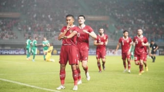 Jay Idzes Masuk, Line Up Timnas Indonesia Makin SANGAR, Pemain Belakang Full Blasteran!