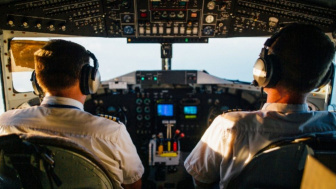 Kisah 3 Pilot Terdampar di Pulau Kanibal yang Viral: Nasib Pilot Pembawa Durian Jadi Tanda Tanya
